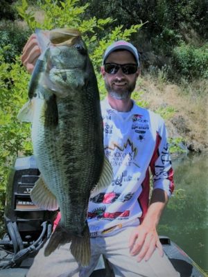 Josh Parris Giant Bass River2Sea Lure