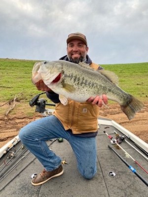 Double-digit bass on New Melones, trophy hunting with one of the premier bass guides John Liechty